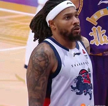 开云体育官方网-邱彪这盘棋，新外援真不是来当“得分王”的！|琼斯|陶汉林|山东男篮|德雷克·鲍威尔|诺曼·鲍威尔_新浪体育_新浪新闻