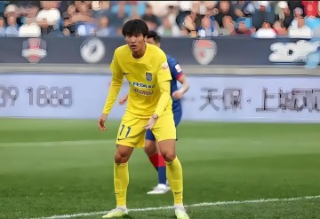 开云体育官方网-津门虎未来可尝试双中锋战术，谢维军为此被重用踢主力，值得期待